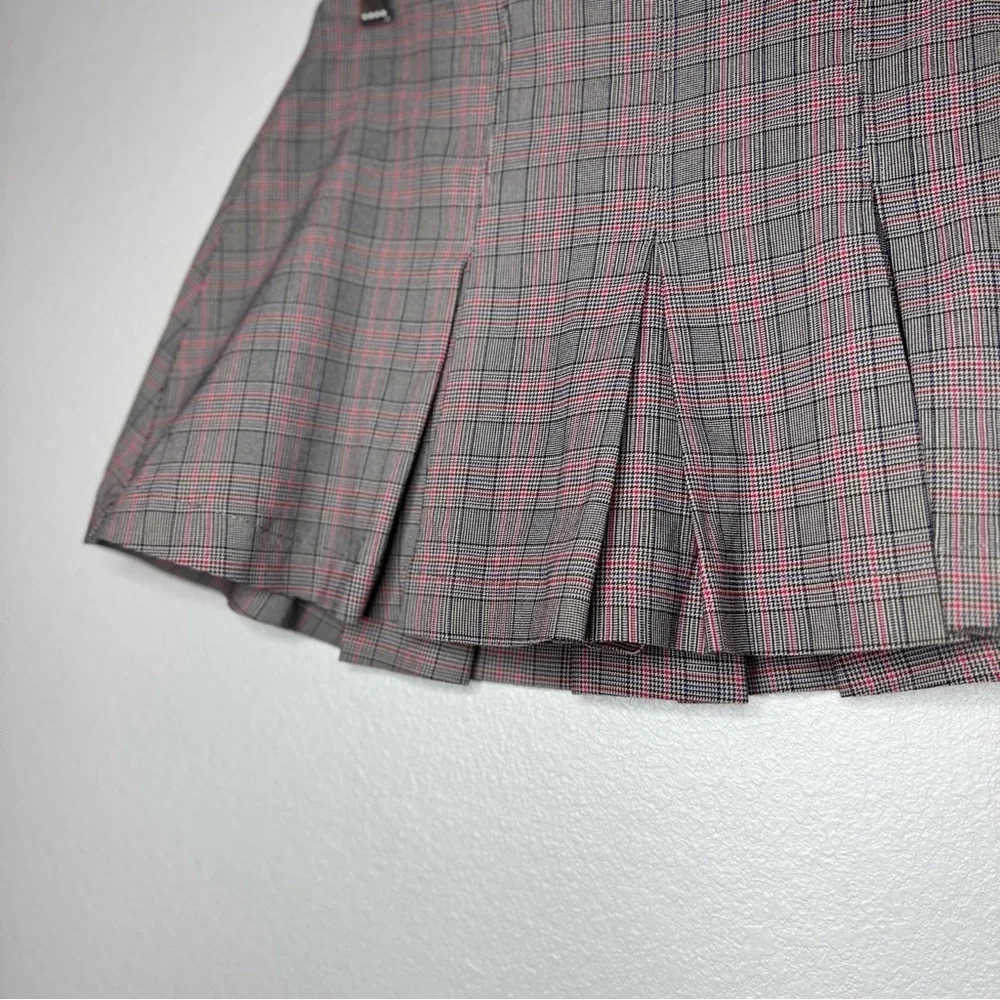 Wild Fable Plaid Skort - Gray and Red Small